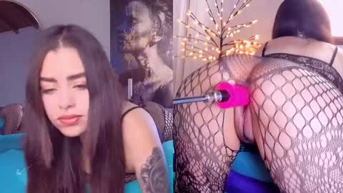 Snapshot of erotic__emma chatting on June 7, 8:12 pm EMMA online show from June 7, 8:12 pm