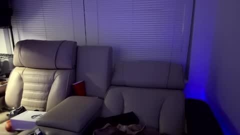 Snapshot of erotica_angel chatting on September 10, 1:49 am Nikki Erotica online show from September 10, 1:49 am