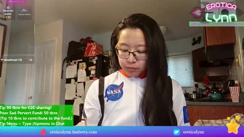 Lynn   online show from January 16, 8:46 pm