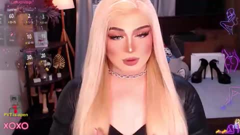 Snapshot of eroticfowler69 chatting on December 2, 10:50 am Anastasia online show from December 2, 10:50 am