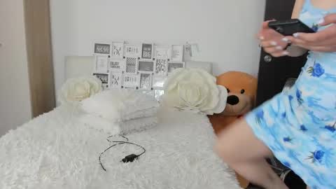 Snapshot of eroticsensualkitty4u chatting on May 8, 7:46 am eroticsensualkitty4u online show from May 8, 7:46 am