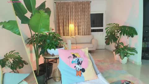 TINY  online show from September 18, 4:58 am