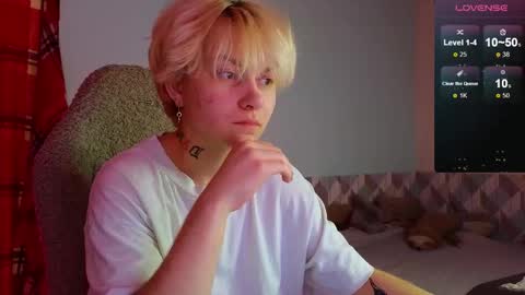 Snapshot of esajukyy chatting on February 13, 6:16 pm esajukyy online show from February 13, 6:16 pm