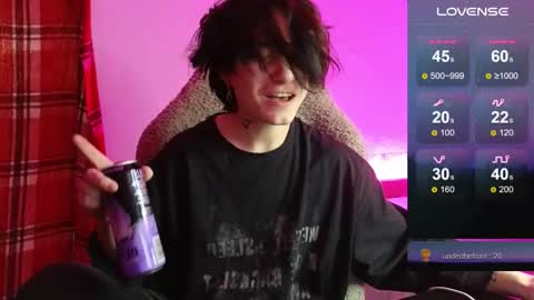 Snapshot of esajukyy chatting on December 5, 1:31 pm esajukyy online show from December 5, 1:31 pm