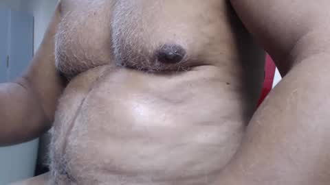 Snapshot of escorpion51 chatting on February 23, 1:57 am escorpion51 online show from February 23, 1:57 am