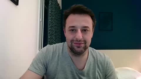 esibizionista 91 online show from March 9, 5:50 pm