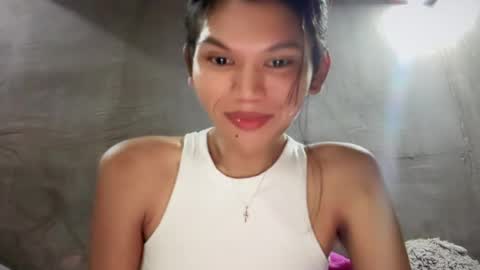 Chelliane online show from May 10, 1:49 pm