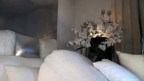 Esther online show from March 12, 12:53 am