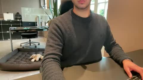 Snapshot of eskp chatting on October 14, 8:26 am eskp online show from October 14, 8:26 am