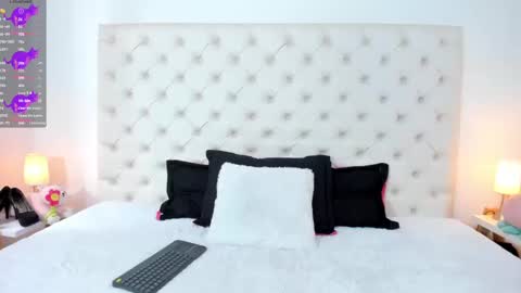 esmeralda  online show from March 12, 3:29 pm