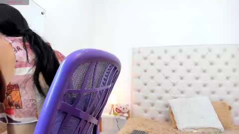 esmeralda  online show from July 7, 2:54 pm