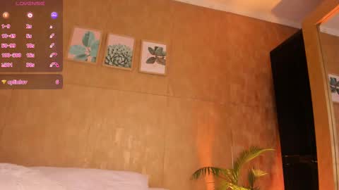 Snapshot of esmeralda__g chatting on February 18, 8:25 pm Esmeralda G online show from February 18, 8:25 pm
