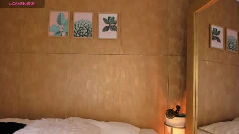 Snapshot of esmeralda__g chatting on March 7, 4:33 pm Esmeralda G online show from March 7, 4:33 pm