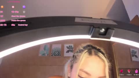 Snapshot of esmeralda__g chatting on March 7, 7:38 pm Esmeralda G online show from March 7, 7:38 pm