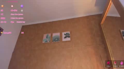 Snapshot of esmeralda__g chatting on March 7, 10:43 pm Esmeralda G online show from March 7, 10:43 pm