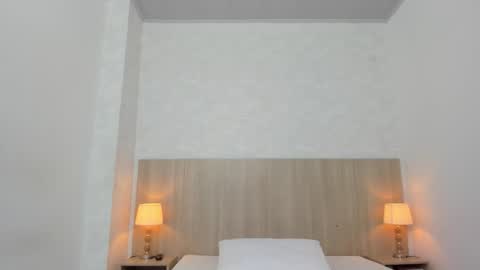 Esmeralda online show from January 13, 7:19 pm