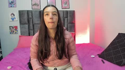 Perla online show from June 22, 11:13 pm