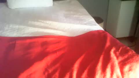 esonadoll online show from March 8, 12:53 pm