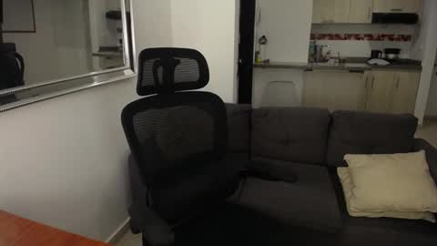 Juliana online show from February 13, 11:56 pm