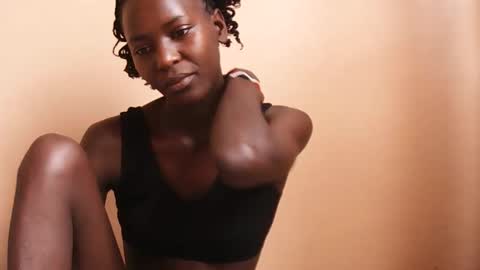 Snapshot of essie_n chatting on October 4, 9:40 am Eddah online show from October 4, 9:40 am