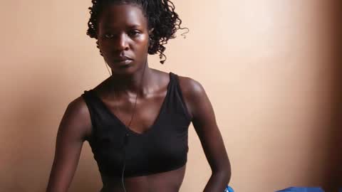 Snapshot of essie_n chatting on October 23, 1:54 pm Eddah online show from October 23, 1:54 pm