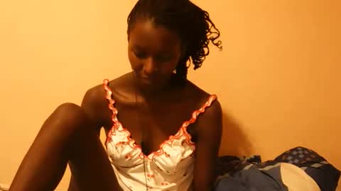 Snapshot of essie_n chatting on October 24, 8:05 pm Eddah online show from October 24, 8:05 pm