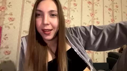 Snapshot of essiecutty chatting on November 27, 4:31 pm Kate online show from November 27, 4:31 pm