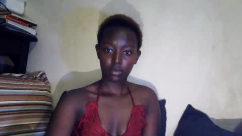 essypetite853960 online show from August 7, 9:55 am