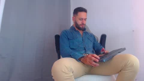 esteban online show from January 5, 11:33 pm