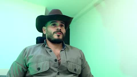 Esteban Fernandez online show from November 24, 1:38 am