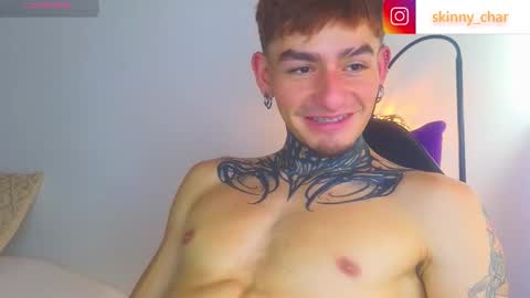 Esteban independent model online show from December 15, 4:33 pm