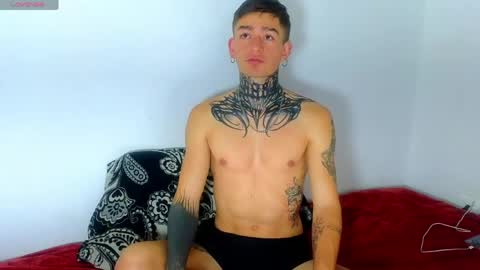 Esteban independent model online show from April 25, 7:33 am