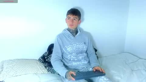 Esteban independent model online show from June 1, 12:07 pm