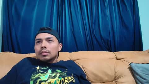 Snapshot of estebancot0314 chatting on December 22, 6:43 am Esteban online show from December 22, 6:43 am