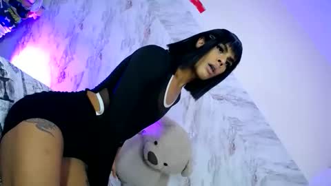 estefani robles online show from April 24, 11:29 pm