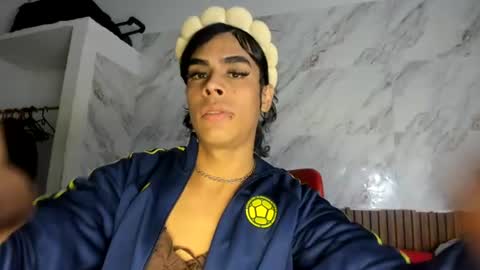 Snapshot of estefani_robles chatting on June 22, 1:07 am estefani robles online show from June 22, 1:07 am