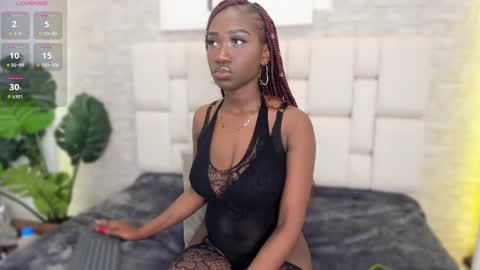 Snapshot of estefanyy_ chatting on February 26, 11:30 am estefany online show from February 26, 11:30 am