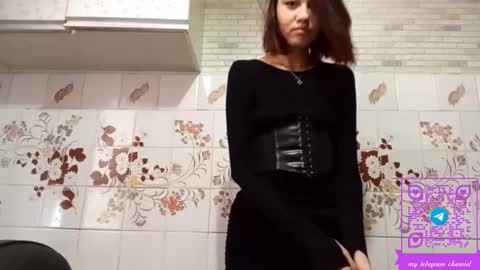 estellekirbo online show from February 19, 1:07 pm