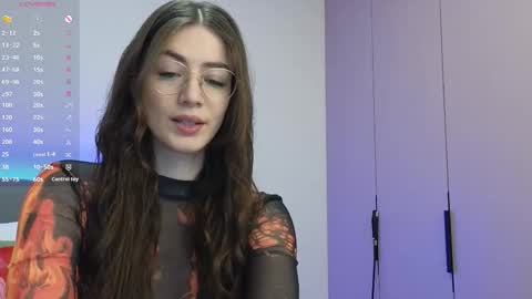 Snapshot of ester_hill chatting on October 20, 10:32 pm Ester online show from October 20, 10:32 pm