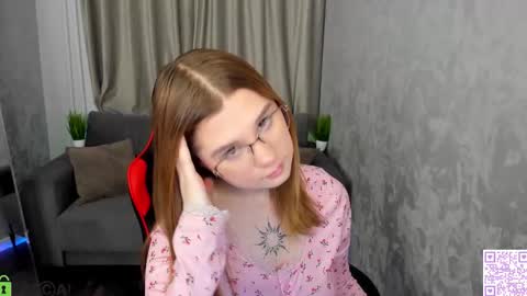 Ester online show from February 9, 12:25 am