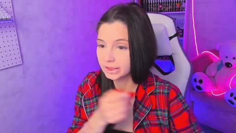 Snapshot of estercollins chatting on January 14, 3:01 am Ester online show from January 14, 3:01 am