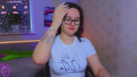 EsterPlayful online show from October 21, 8:15 am