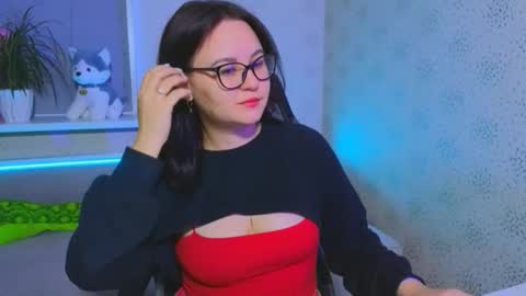 EsterPlayful online show from December 1, 10:31 am