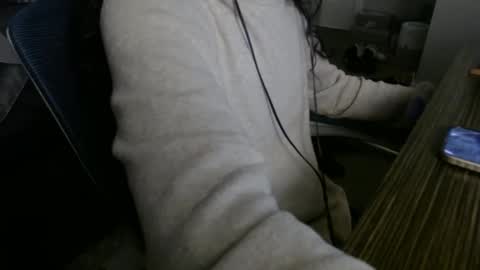 Snapshot of estessaid chatting on October 14, 4:24 am 94Bottles online show from October 14, 4:24 am