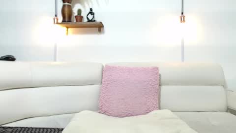 Snapshot of estivi1234 chatting on March 3, 3:56 am john online show from March 3, 3:56 am