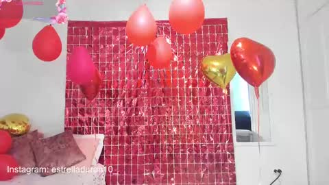 Snapshot of estrella_duran chatting on February 22, 7:58 pm Estrellita online show from February 22, 7:58 pm