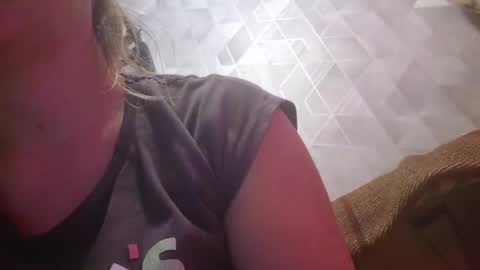 Snapshot of estrellawalters chatting on November 23, 1:11 pm estrellawalters online show from November 23, 1:11 pm