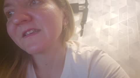 estrellawalters online show from April 26, 3:21 pm