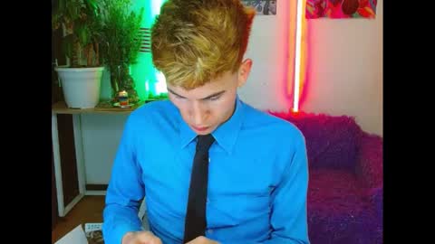 Snapshot of estrellita__jordan chatting on February 9, 11:14 am JORDAN online show from February 9, 11:14 am