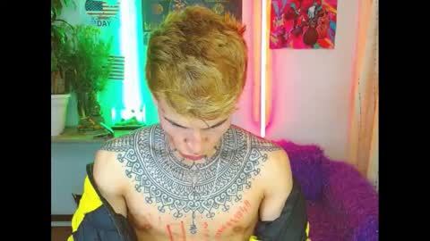 Snapshot of estrellita__jordan chatting on February 12, 1:30 am JORDAN online show from February 12, 1:30 am